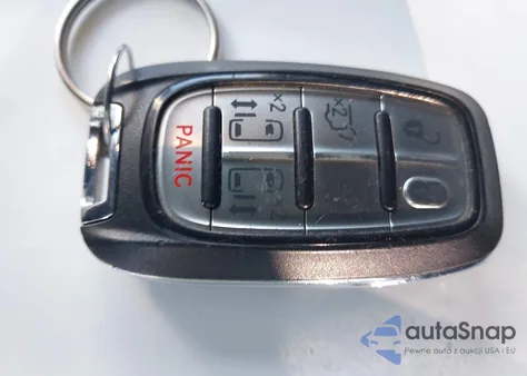 2022 Chrysler Pacifica Touring L from USA, damaged, VIN 2C4RC1BG9NR106362